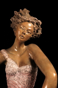 Josepha - Lola - bronze sculpture - 36x